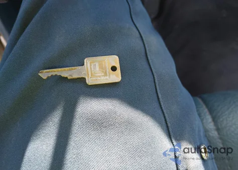 1992 Chevrolet Gmt-400 C1500 z USA, uszkodzony, nr VIN 1GCEC14H0NE197331